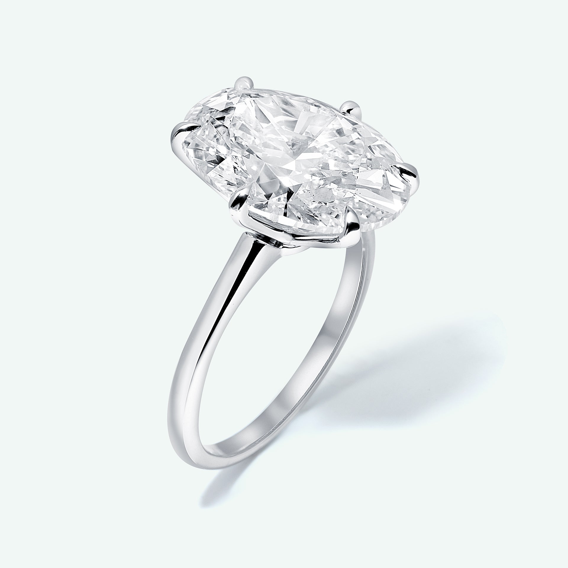 The Sign With 9.29ct Oval Shape Center Diamond (VS1, G) IGI Certified