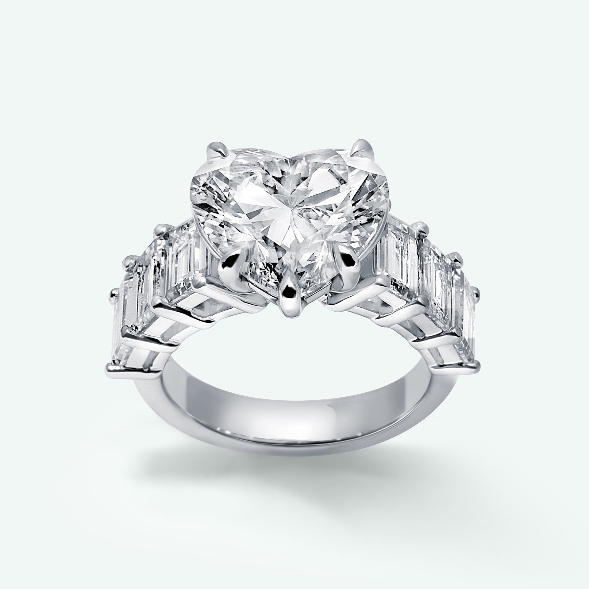 The Kate With 5.05ct Heart Shape Center Diamond (VS1, G) IGI Certified