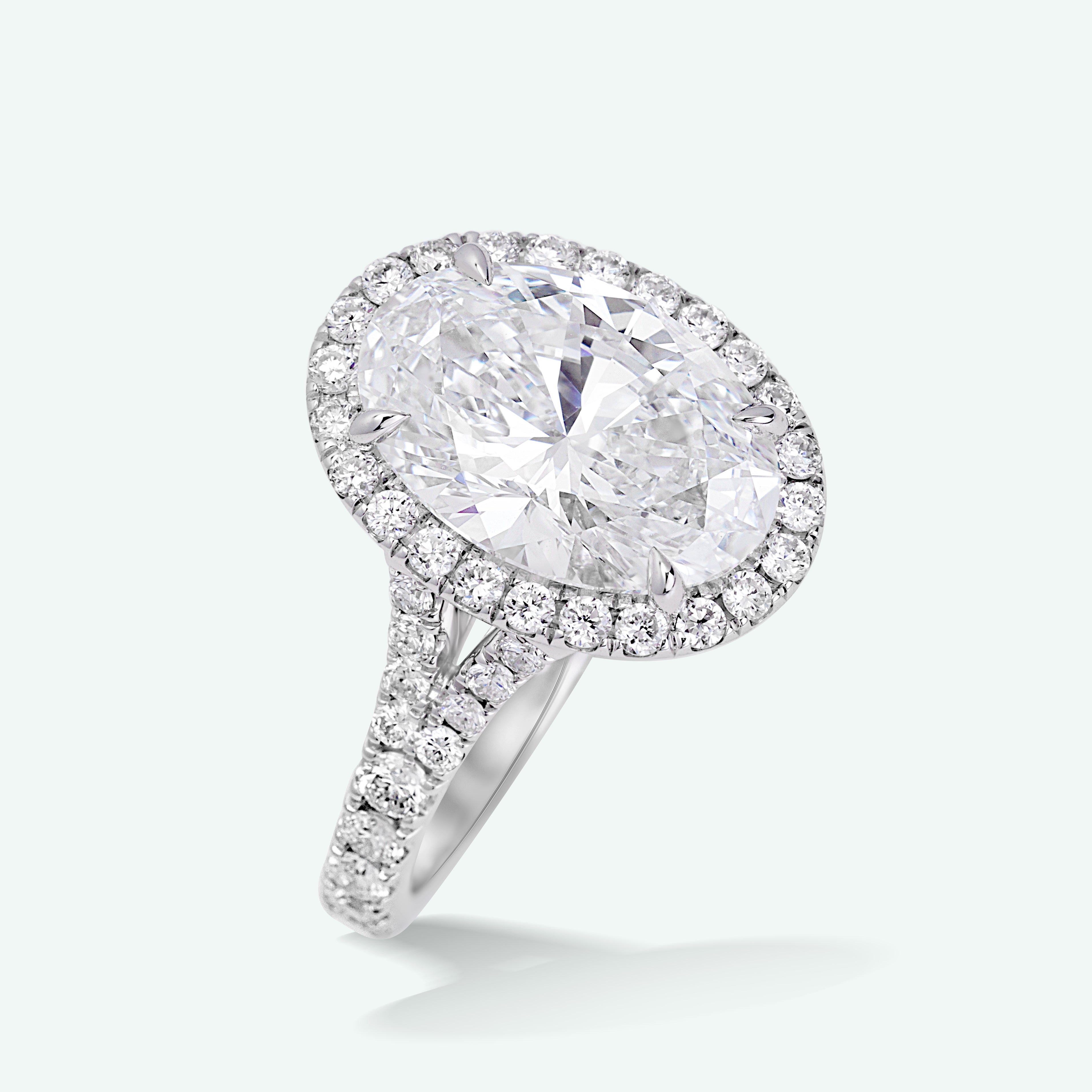 The Ruth With 3.53 Carat Oval Shape Lab Grown Diamond (VVS2, F), IGI Certified