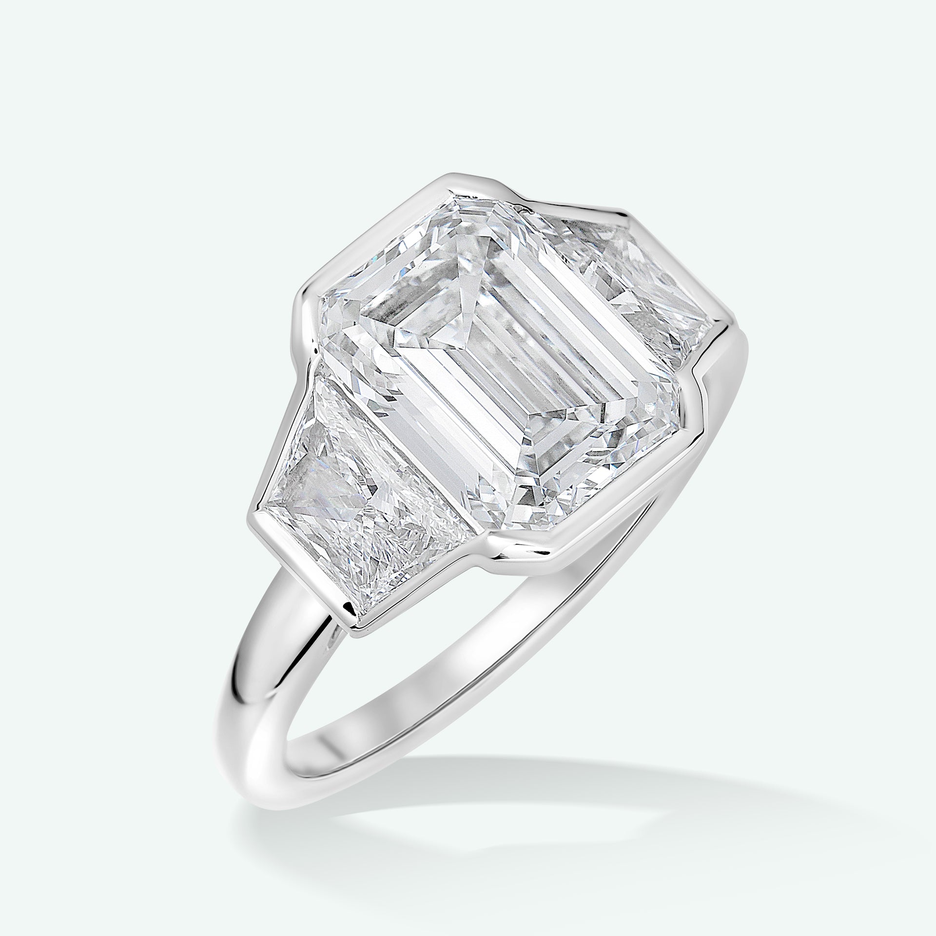 The Ella With 4.34 Carat Emerald Shape Lab Grown Diamond (VVS2, E), IGI Certified