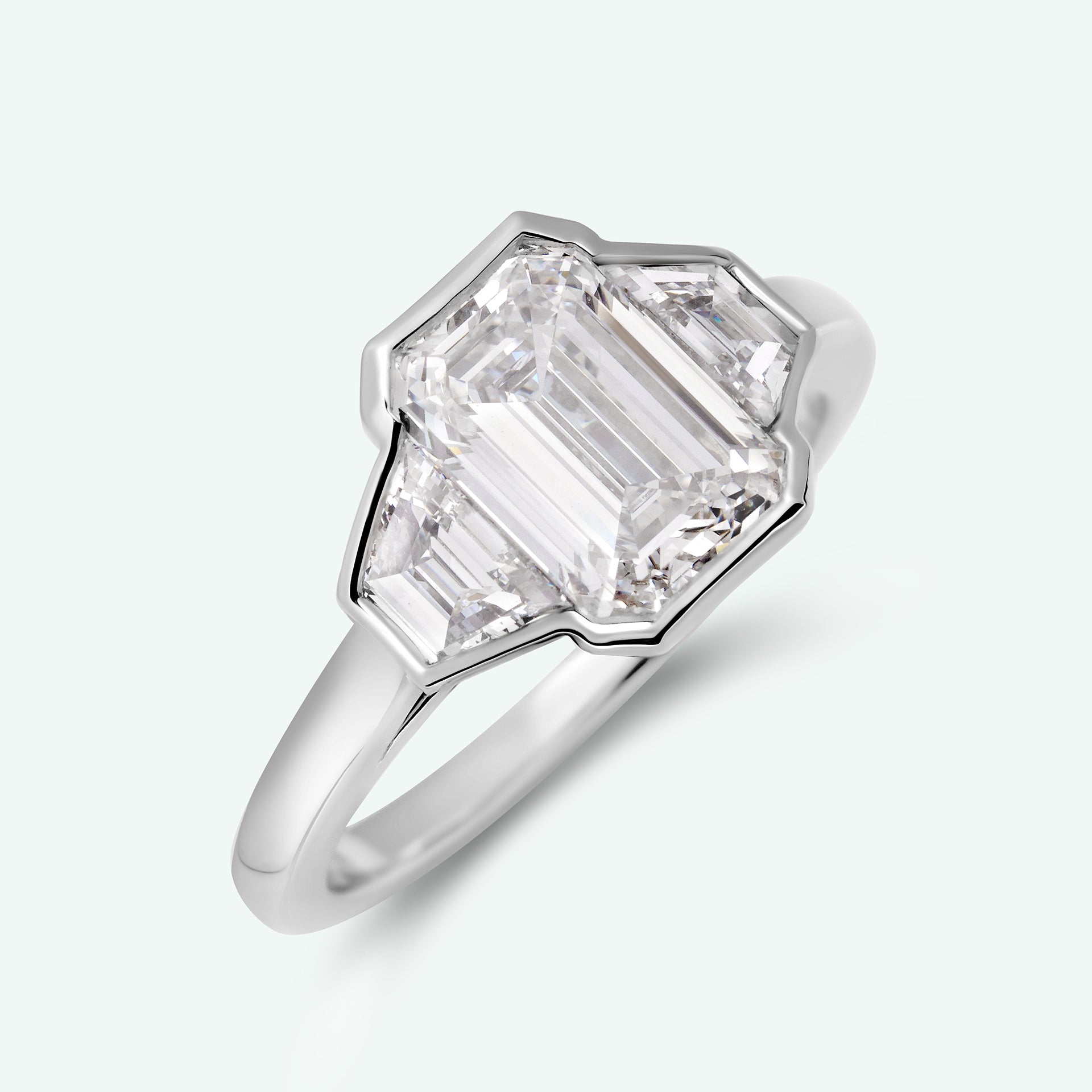 The Ella With 2.5 Carat Emerald Shape Lab Grown Diamond (VVS2, D), IGI Certified