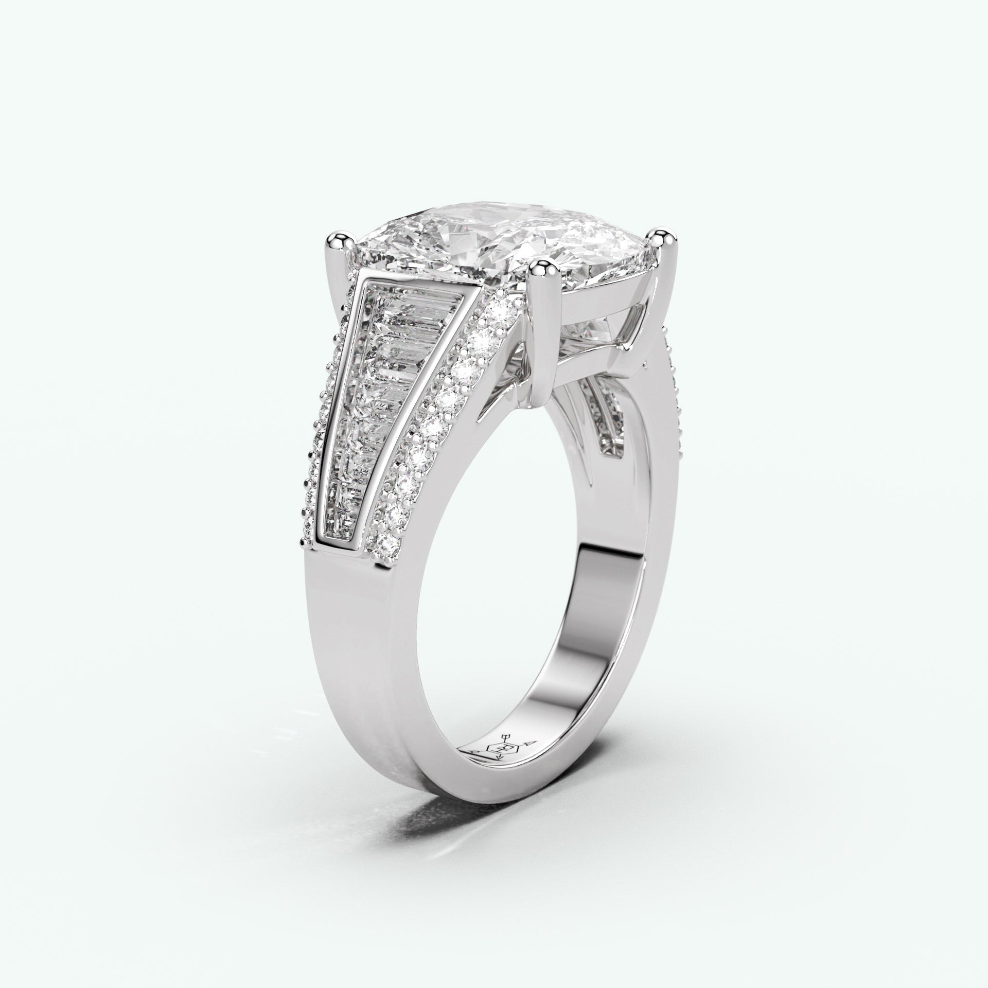 White Gold - Cushion
