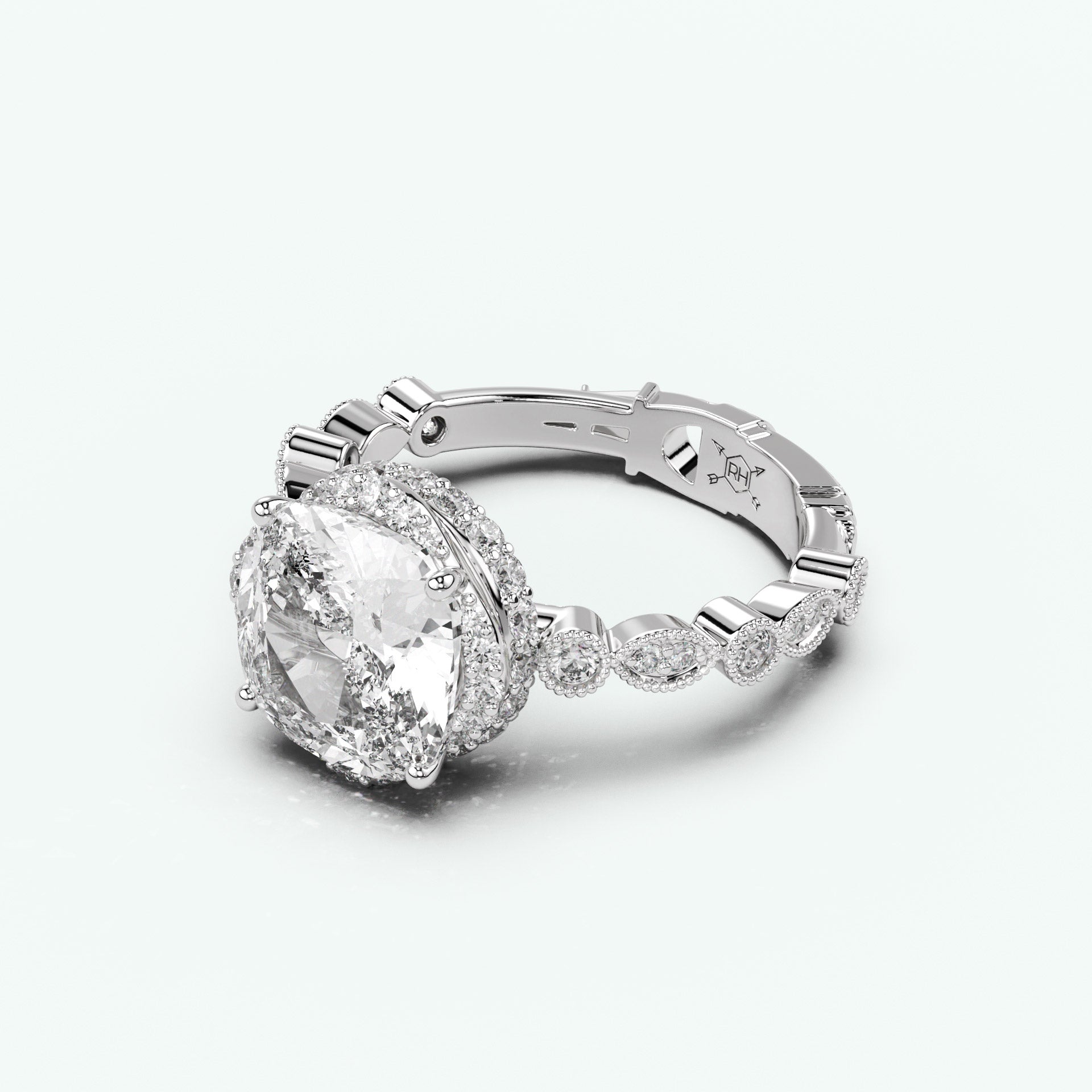 White Gold - Cushion