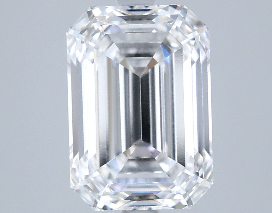 3.78 Carat D VVS2 Emerald Lab Diamond – Robin Hood Diamonds